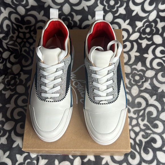 Size 44 - Picture 2 of 6